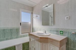 Ένα μπάνιο στο Boeiro I +10 φωτογραφίες