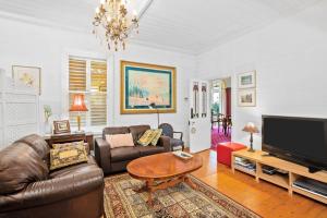 Μια τηλεόραση ή/και κέντρο ψυχαγωγίας στο Ravenswood