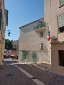 Budynek, w którym mieści się apartament