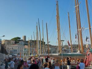 Goście zatrzymujący się w obiekcie In the hart of old Cannes - Place du Suquet - 2 Min Walking distance from Palais de Festivals and Beaches