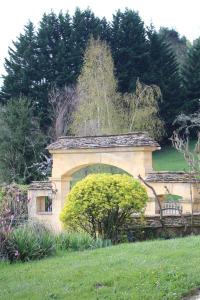 La Maison Thimadaise外面的花园