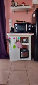 Kuchyňa alebo kuchynka v ubytovaní Anastacias Apartment