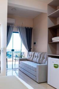 Svetainės erdvė apgyvendinimo įstaigoje Liebling Hotel Ciudad del Este