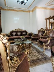 A seating area at Pyramids House inn