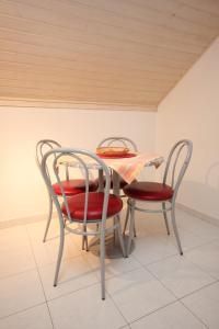 Fotografie z fotogalerie ubytování Apartments with parking spaces Vis - 2476 v destinaci Vis