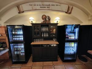Lounge nebo bar v ubytování A8 Hotel im Darchinger Hof Bed & Breakfast - Zwischen Holzkirchen und Weyarn - Zwischen München Salzburg und Innsbruck - Kurz vor dem Irschenberg