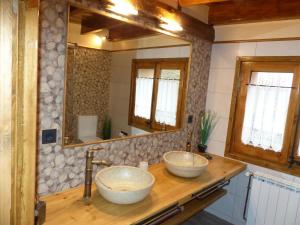 Kúpeľňa v ubytovaní Casa rural Can Canà Natura a la Cerdanya