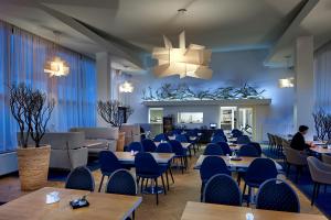 Restoran atau tempat lain untuk makan di Wellness Hotel Orlík