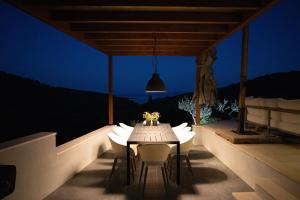 Μπαλκόνι ή βεράντα στο Villa Aurora +32 φωτογραφίες