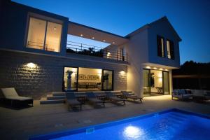 Πισίνα στο ή κοντά στο Villa Aurora