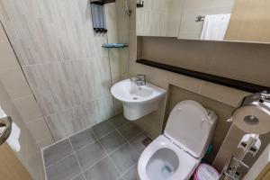 Ванна кімната в JS Residence Hotel Okpo