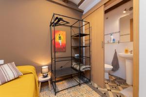 Koupelna v ubytování ApartEasy - Central Gracia Apartments + 37 fotografií
