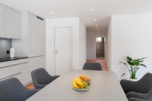 Kuchyň nebo kuchyňský kout v ubytování Moderne Neubauwohnung in Wilderswil