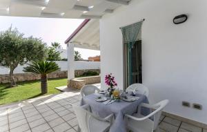A balcony or terrace at Villa Cavarra