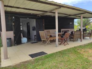 Un patio sau altă zonă în aer liber la Tikoté Chwit point 0