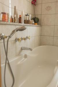 Φωτογραφία από το άλμπουμ του terrazza privata e jacuzzi vicino a Milano σε Zelo Buon Persico