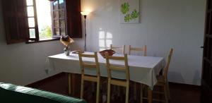 Foto da galeria de Quinta de Carvalhal - Casa de Campo em Guimarães