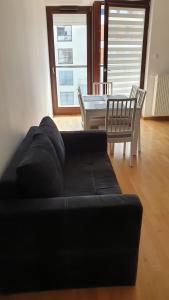 Zdjęcie z galerii obiektu Apartament na 6 piętrze w Warszawie