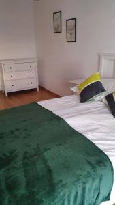 Zdjęcie z galerii obiektu Apartament na 6 piętrze w Warszawie