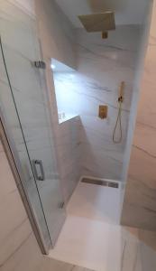 Koupelna v ubytování Apartamento con encanto en centro histórico Lugo -TineriaLucusHome