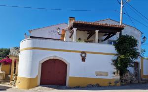 O edifício em que a hospedagem domiciliar se localiza