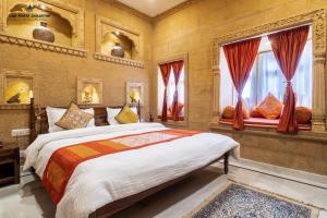 Cama o camas de una habitación en Gaji Hotel Jaisalmer