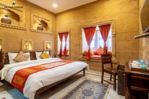 Katil atau katil-katil dalam bilik di Gaji Hotel Jaisalmer