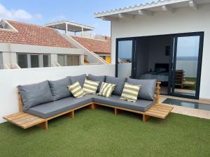 Istumisnurk majutusasutuses New Rooftop Gem with stunning Oceanview