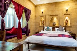 Cama o camas de una habitación en Gaji Hotel Jaisalmer