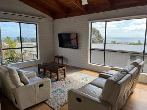 Dromana Panoramic Views的休息区