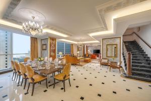 Dusit Hotel & Suites - Doha休息區