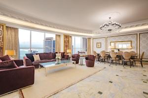 Dusit Hotel & Suites - Doha休息區