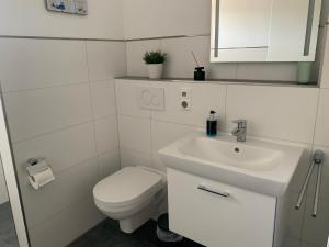 Koupelna v ubytování Loft Froenskip Nordsee Park Dangast