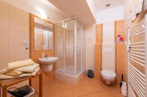 Kúpeľňa v ubytovaní Apartment 353 Liptov Town
