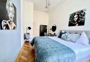 Posteľ alebo postele v izbe v ubytovaní BELLE ART Design Suite im Herzen von Wien