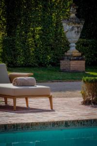 Bazén v ubytovaní La Borde en Sologne Château & Spa alebo v jeho blízkosti