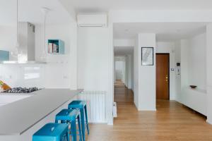 Кухня или мини-кухня в Stupendo appartamento in quartiere residenziale
