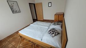 Postel nebo postele na pokoji v ubytování Wellness Aqua House + 31 fotografií