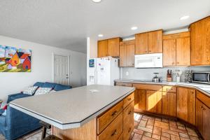 Gallery image of Sand Castle 1 in Rockaway Beach +23 photos