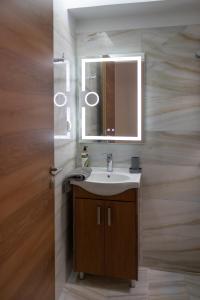 A bathroom at Patras Casale