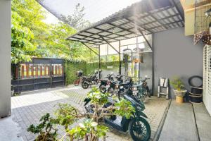 Fotografie z fotogalerie ubytování SPOT ON 91745 Rumah Kost Gresik Syariah v destinaci Gresik