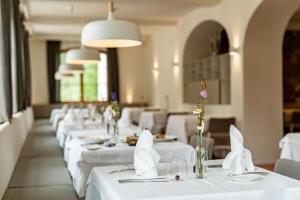 Εστιατόριο ή άλλο μέρος για φαγητό στο Zum Hirschen Boutique Hotel Val di Non