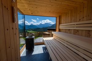 Nespecifikovaný výhled na hory nebo výhled na hory při pohledu z apartmánu + 24 fotografií