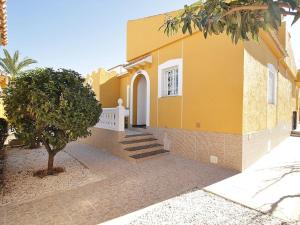 The building in which the holiday home is located