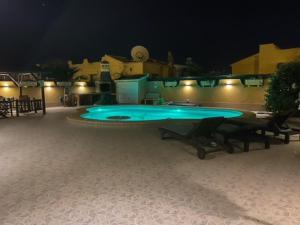 The swimming pool at or close to Agradable villa con piscina