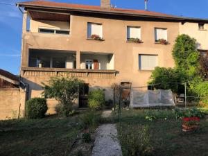 Vonkajšia záhrada v ubytovaní Gîte Loue