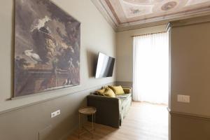 TV a/nebo společenská místnost v ubytování Hotel donna Francesca