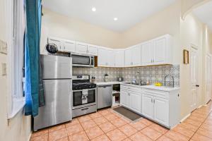 A cozinha ou cozinha compacta de Lincoln Park Gem
