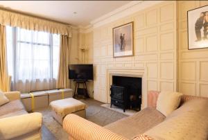 منطقة جلوس في Pass the Keys Cosy 1 bedroom flat in Knightsbridge