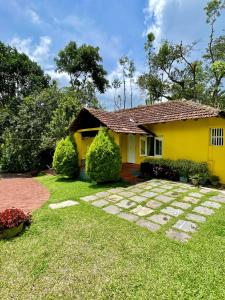 Un jardín fuera de Guddadamane Homestay